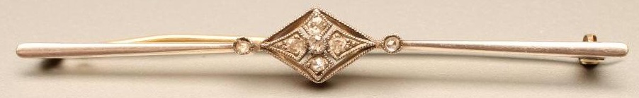 AN ART DECO BAR BROOCH Image