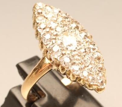 A VICTORIAN DIAMOND RING Image