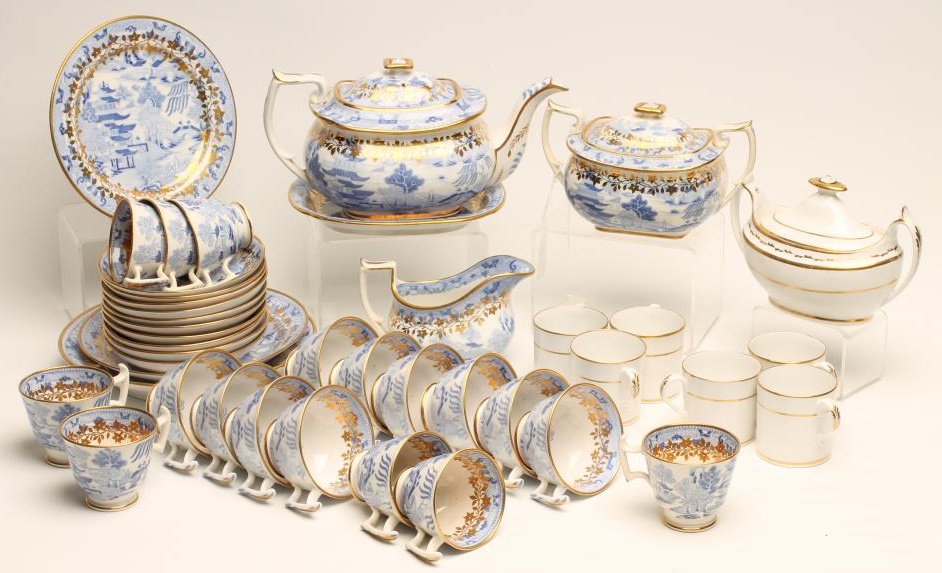 A SPODE PORCELAIN LONDON SHAPE PART TEA AND COFFEE SERVICE Image