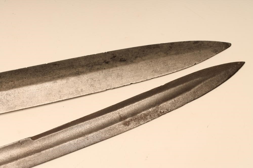 A FRENCH MODEL 1816 ARTILLERY SWORD Image