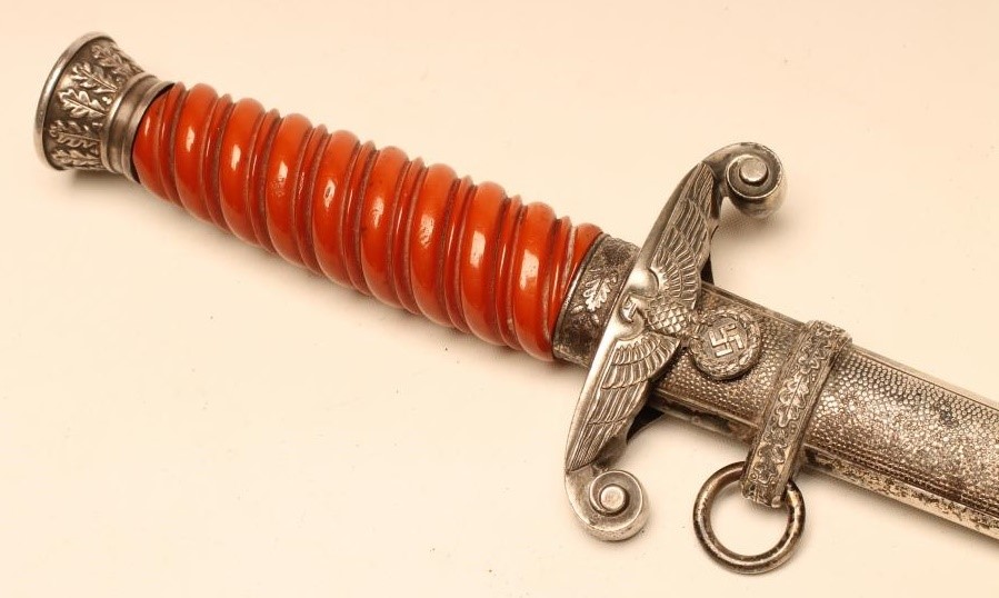 A THIRD REICH ARMY OFFICER'S DAGGER Image