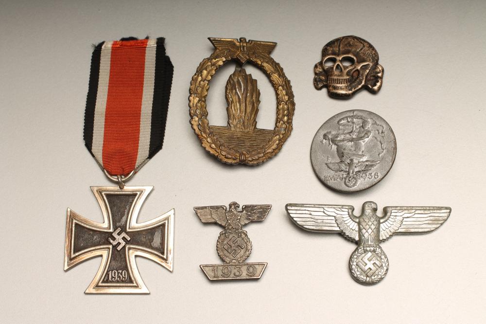 A GERMAN SECOND CLASS IRON CROSS with matching ribbon Image