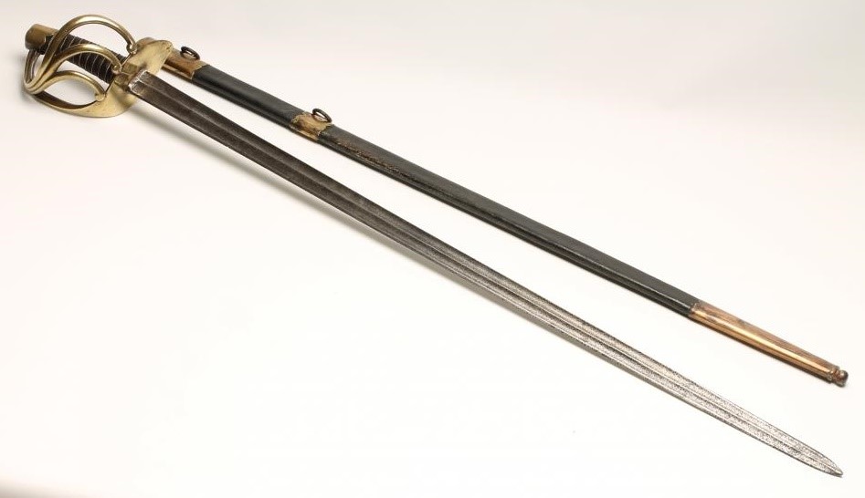 A FRENCH AN XI HEAVY CAVALRY SWORD Image
