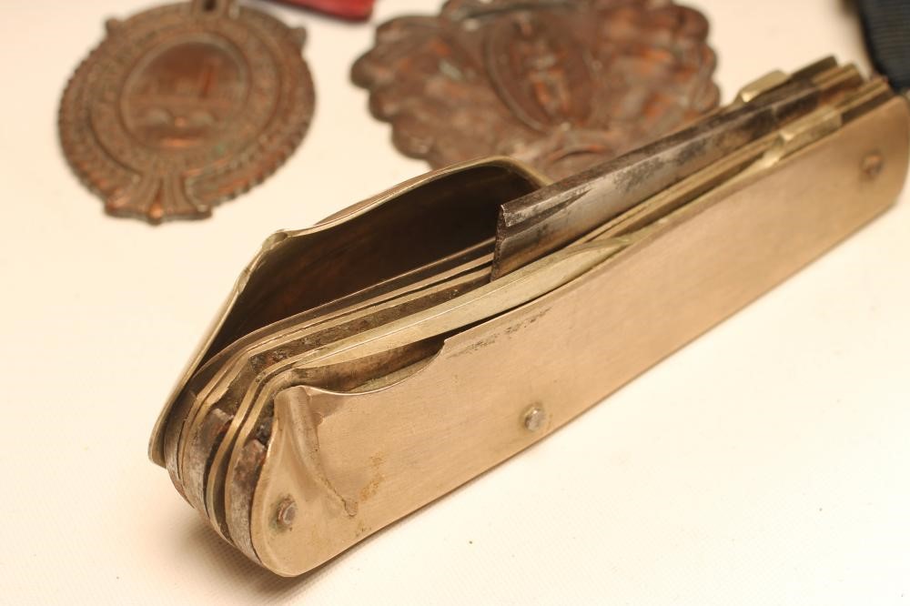 A FAMILY OF FIRST WORLD WAR MEDALS awarded to Samson Walker of the Royal Field Artillery Image