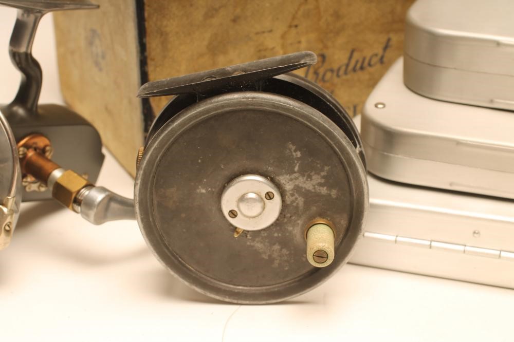 A HARDY ALTEX SPINNING REEL in original Hardy box Image