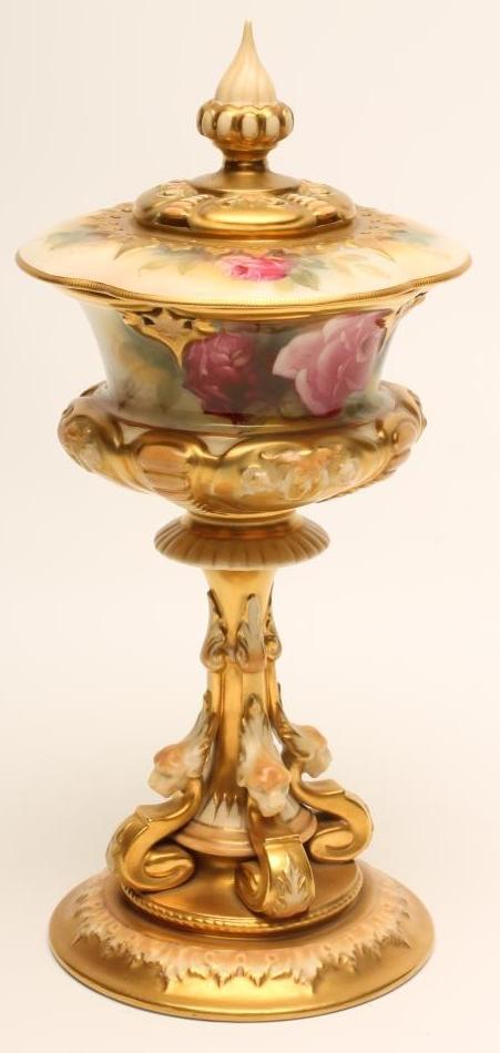 A ROYAL WORCESTER CHINA HIGH PEDESTAL POT POURRI AND COVER Image