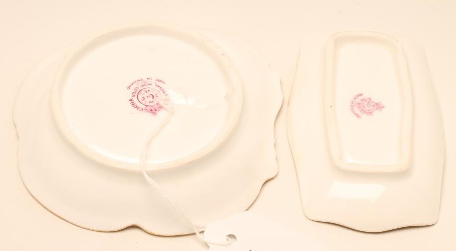 A ROYAL WORCESTER CHINA PIN TRAY Image