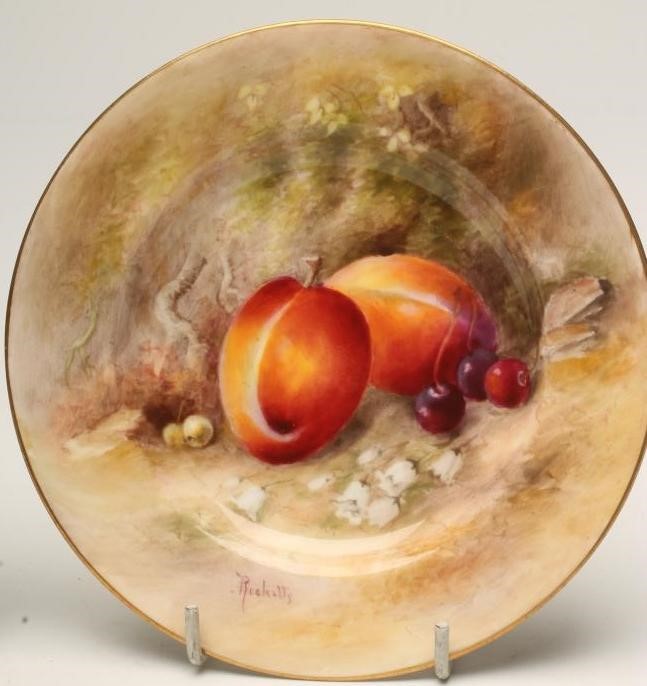 A ROYAL WORCESTER CHINA CABINET TEA PLATE Image