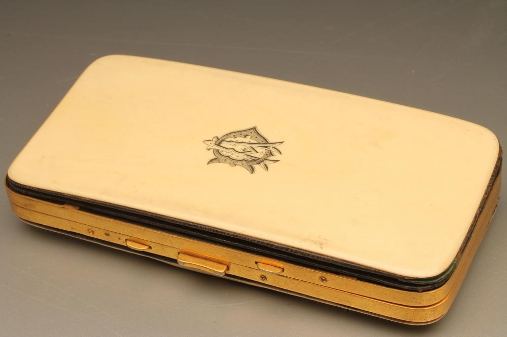 A EUROPEAN IVORY CIGAR CASE Image