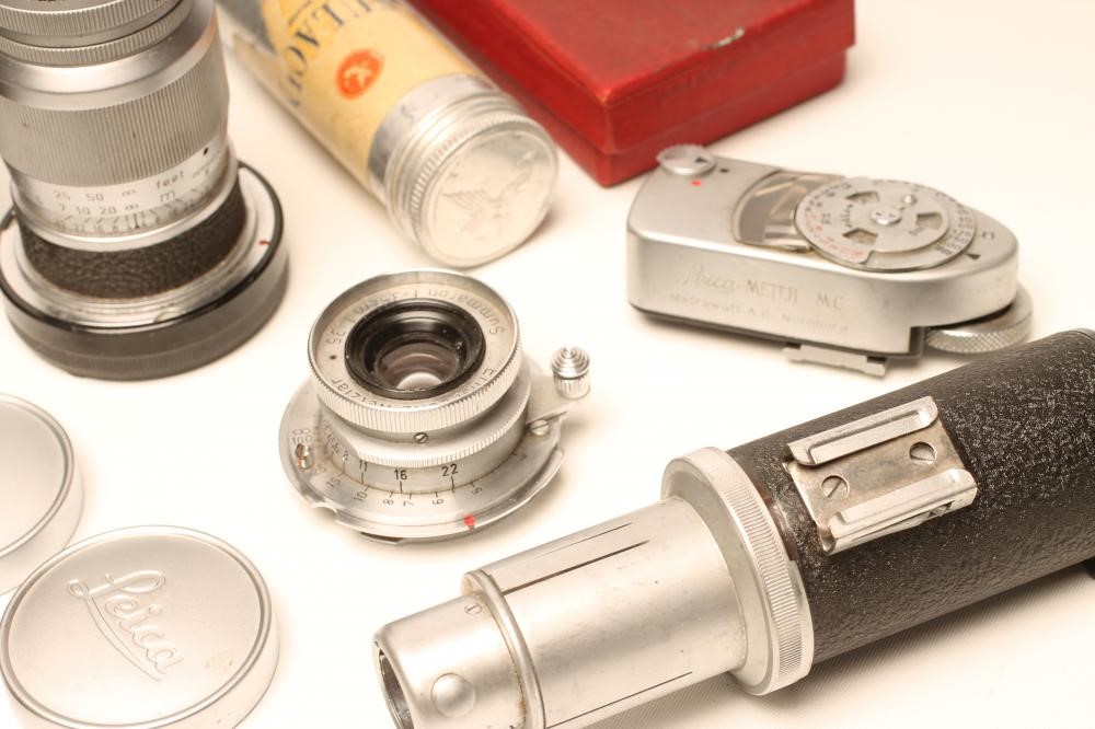 A LEICA WETZLAR M2 CAMERA with Summicron 1:2/50 lens Image