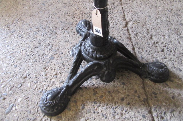 A VICTORIAN CAST IRON PUB TABLE Image