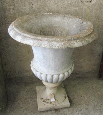 A WHITE MARBLE CAMPANA URN Image