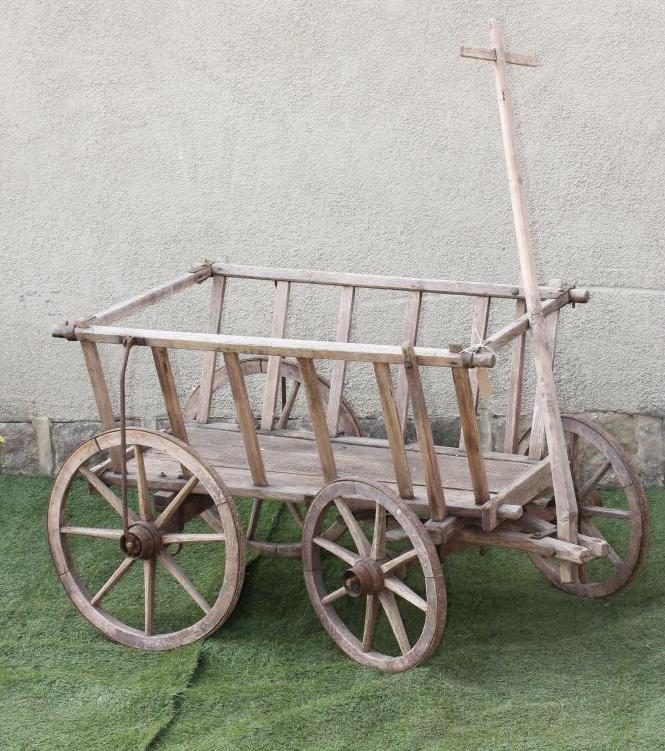 AN  IRON BOUND OAK DOG CART Image