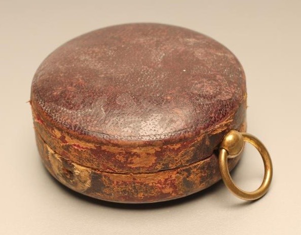 A VICTORIAN POCKET BAROMETER Image