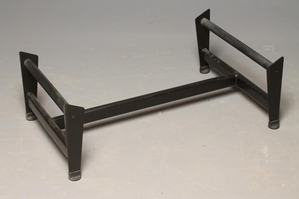 A LE CORBUSIER LC4 LOUNGER Image