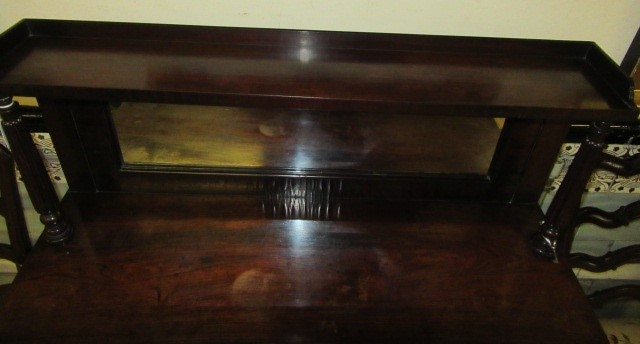 A REGENCY ROSEWOOD CHIFFONIER Image