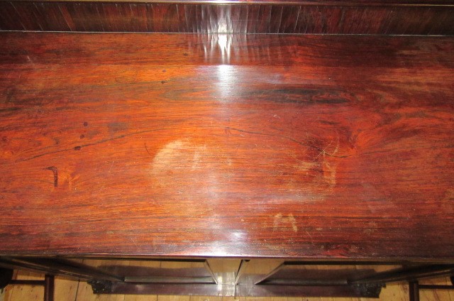 A REGENCY ROSEWOOD CHIFFONIER Image