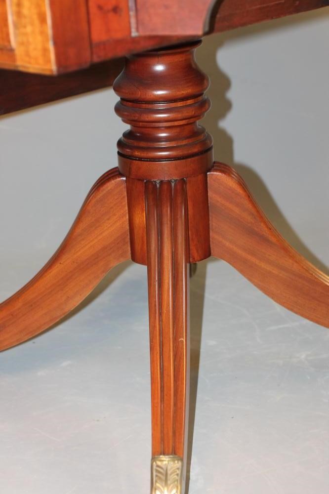 A MAHOGANY PEMBROKE TABLE Image