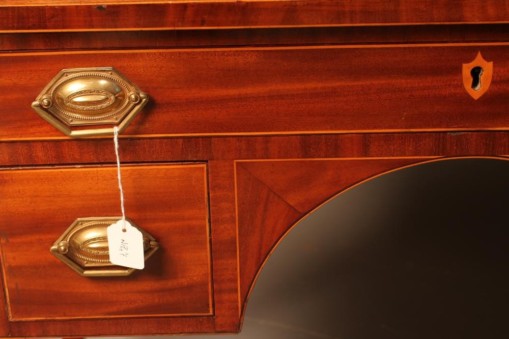 A GEORGIAN MAHOGANY DRESSING TABLE Image