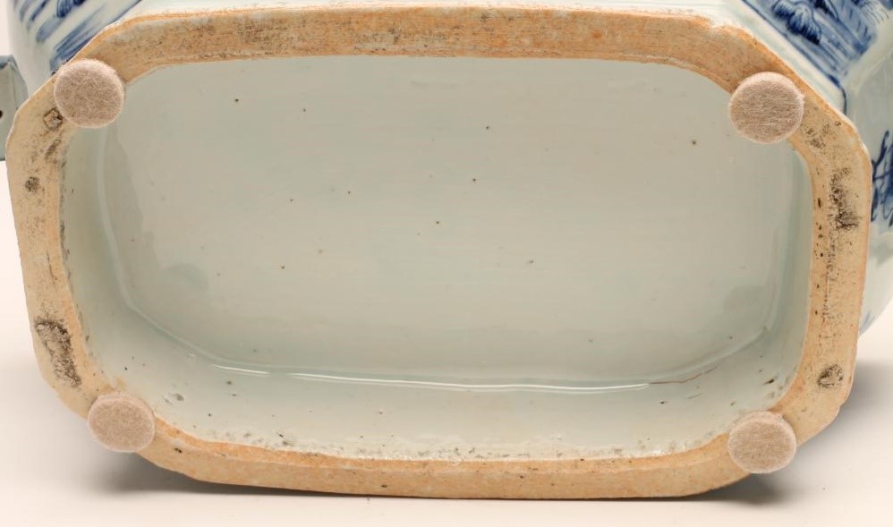 A CHINESE EXPORT PORCELAIN TUREEN AND COVER of canted oblong form with recumbent dog of fo knop and Image