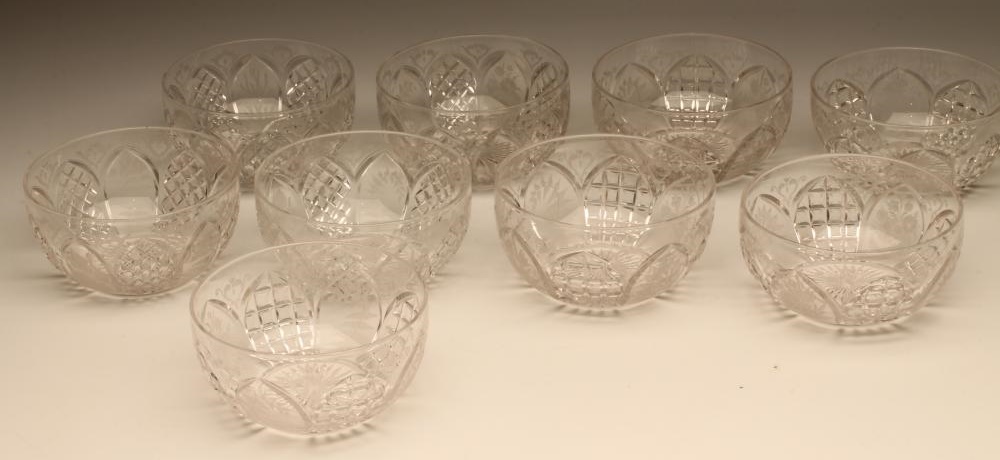 A SET OF FIVE LATE VICTORIAN GLASS FINGER BOWLS with alternating square cut and fern and foliage Image