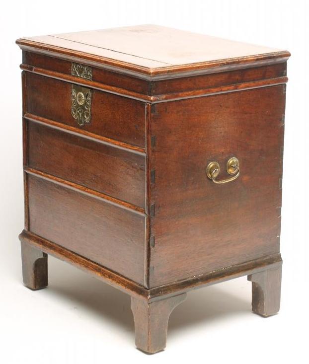 AN OAK CLOSE STOOL Image