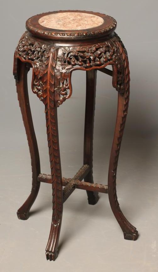 A CHINESE PADOUK WOOD JARDINIERE STAND Image