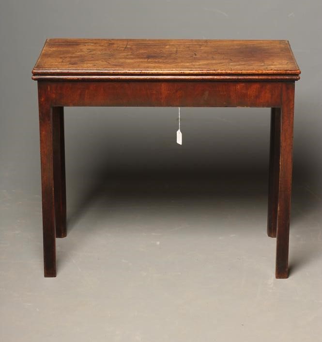 A GEORGIAN MAHOGANY CARD TABLE Image