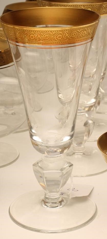 A ST. LOUIS STYLE GLASS TABLE SUITE for six place settings Image
