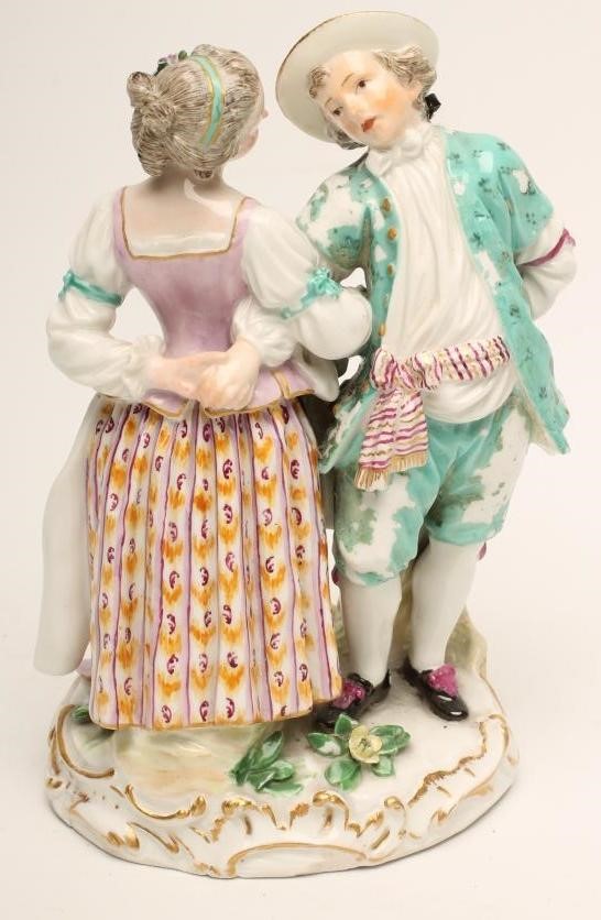 A MEISSEN PORCELAIN FIGURE GROUP Image