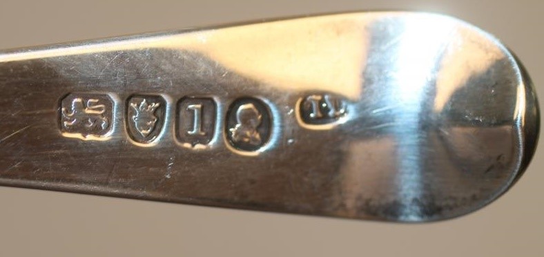 A PAIR OF GEORGE III SILVER SAUCE LADLES Image