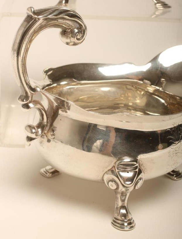A PAIR OF GEORGE II SILVER SAUCEBOATS Image