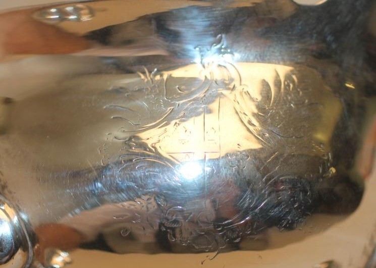 A PAIR OF GEORGE II SILVER SAUCEBOATS Image