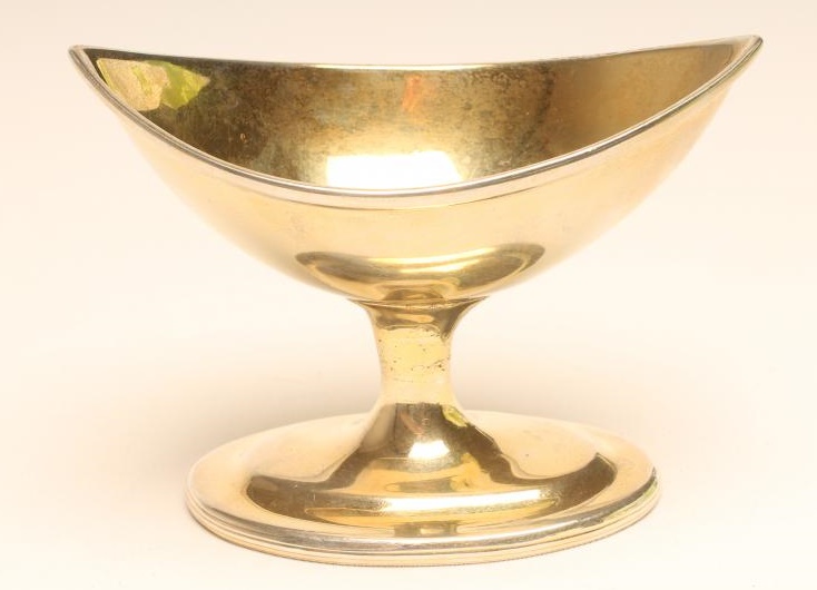 A GEORGE III IRISH SILVER PEDESTAL SALT Image
