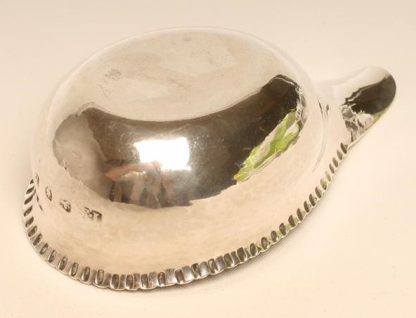 A GEORGE III SILVER PAP BOAT Image