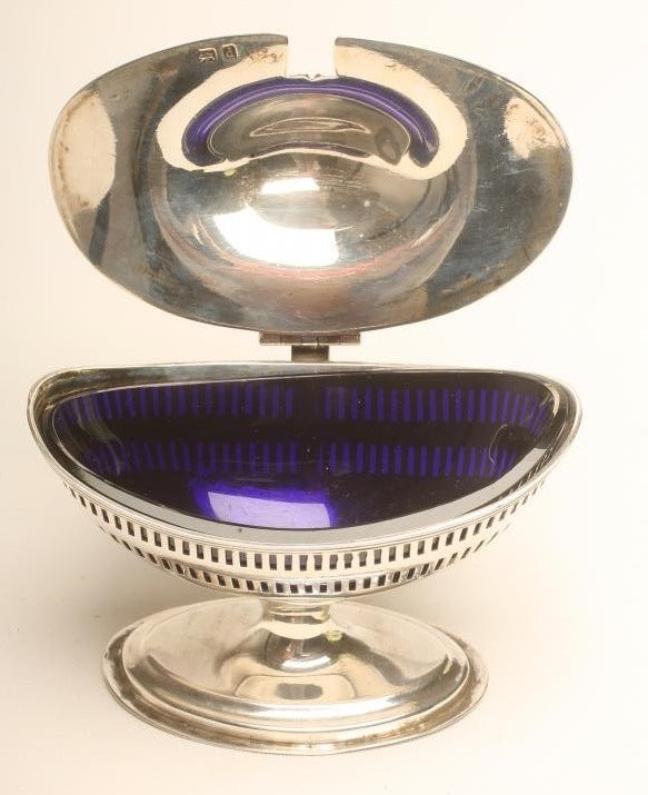 AN EDWARDIAN SILVER PEDESTAL MUSTARD Image