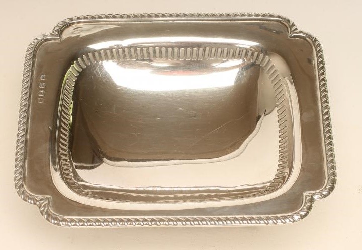 AN EDWARDIAN SILVER BONBON DISH Image