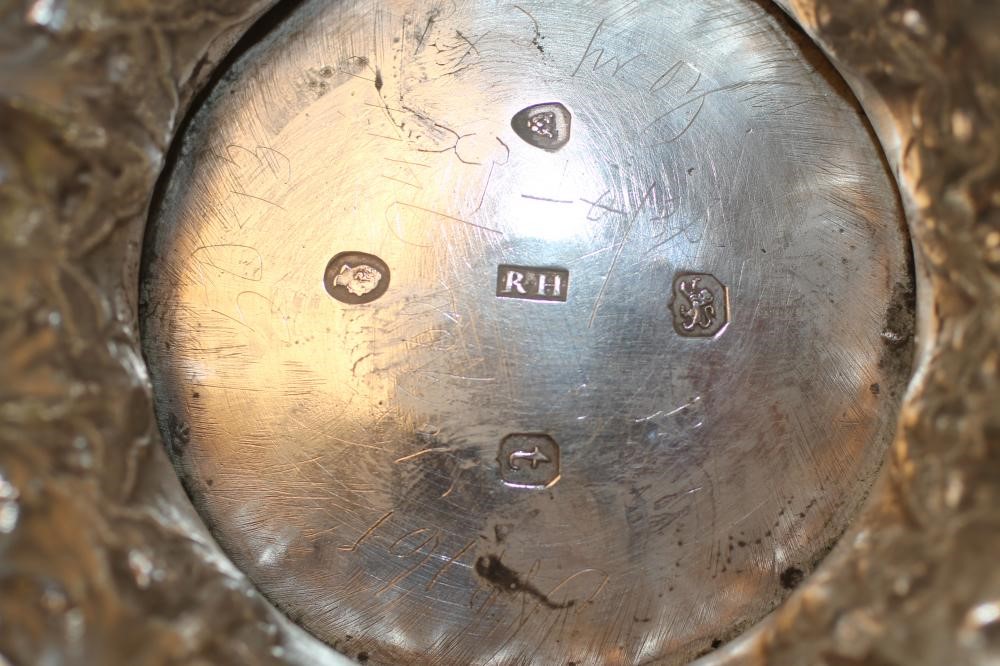 A WILLIAM IV SILVER THREE PIECE TEA SERVICE Image