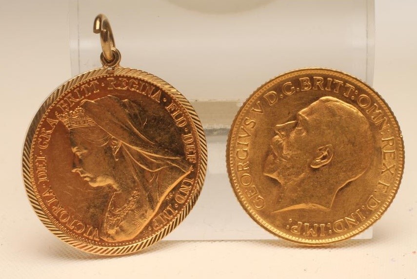 A VICTORIA SOVEREIGN Image