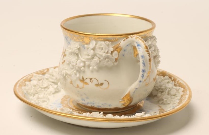 A VIENNA PORCELAIN CUP AND SAUCER Image
