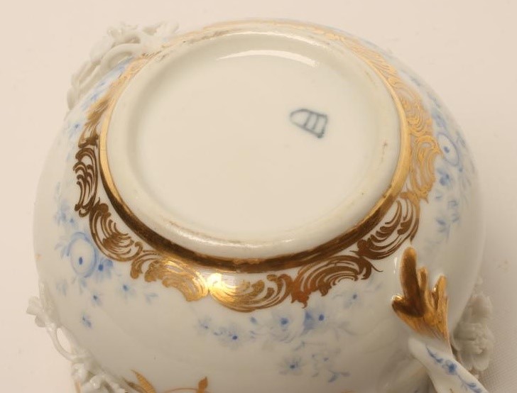 A VIENNA PORCELAIN CUP AND SAUCER Image