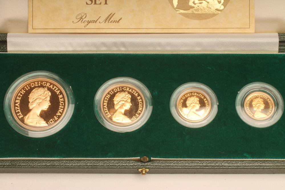 AN ELIZABETH II GOLD PROOF SET Image