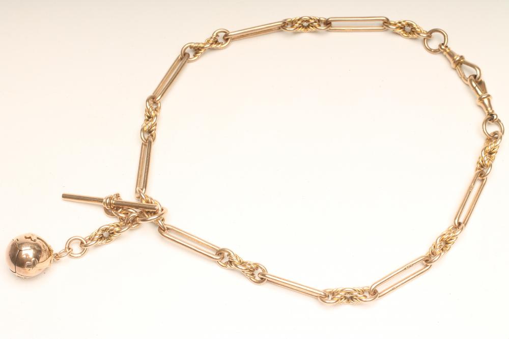 A 9CT GOLD ALBERT CHAIN Image