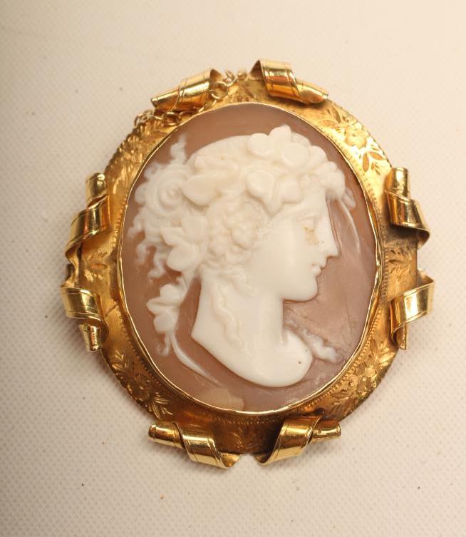 AN EDWARDIAN SHELL CAMEO Image