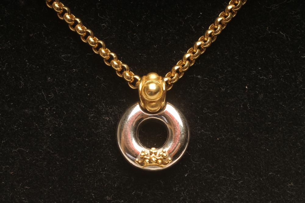 A GARRARD 18CT GOLD PENDANT AND CHAIN Image