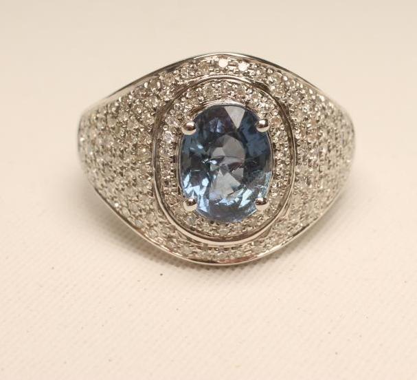 A SAPPHIRE AND DIAMOND COCKTAIL RING Image