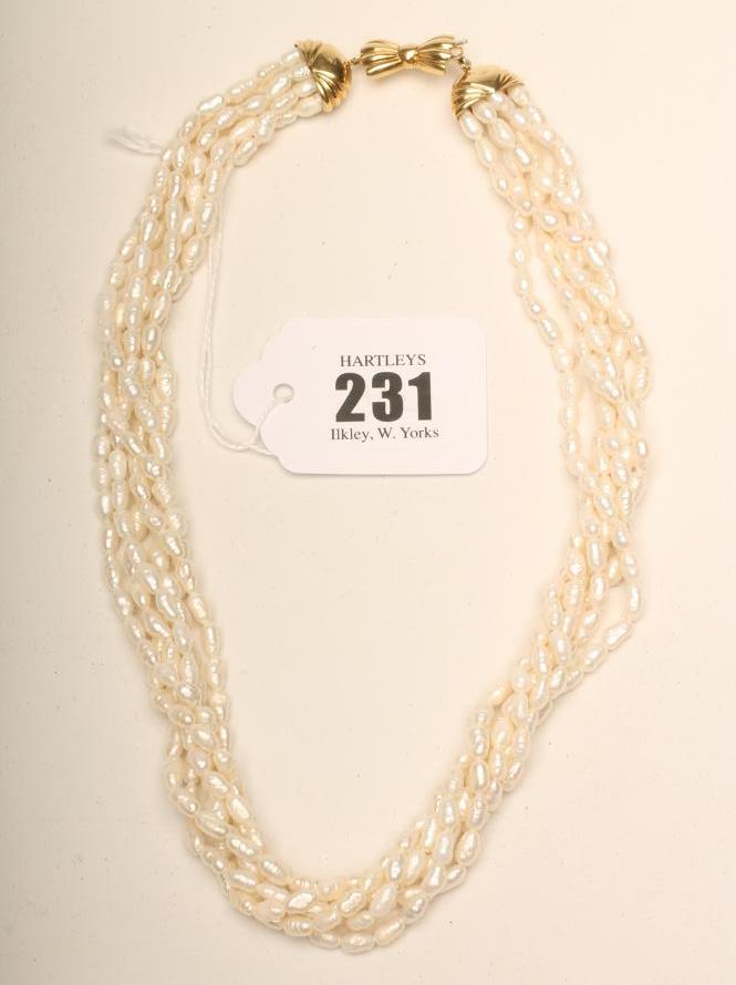 A FRESH WATER PEARL ROPE NECKLACE Image