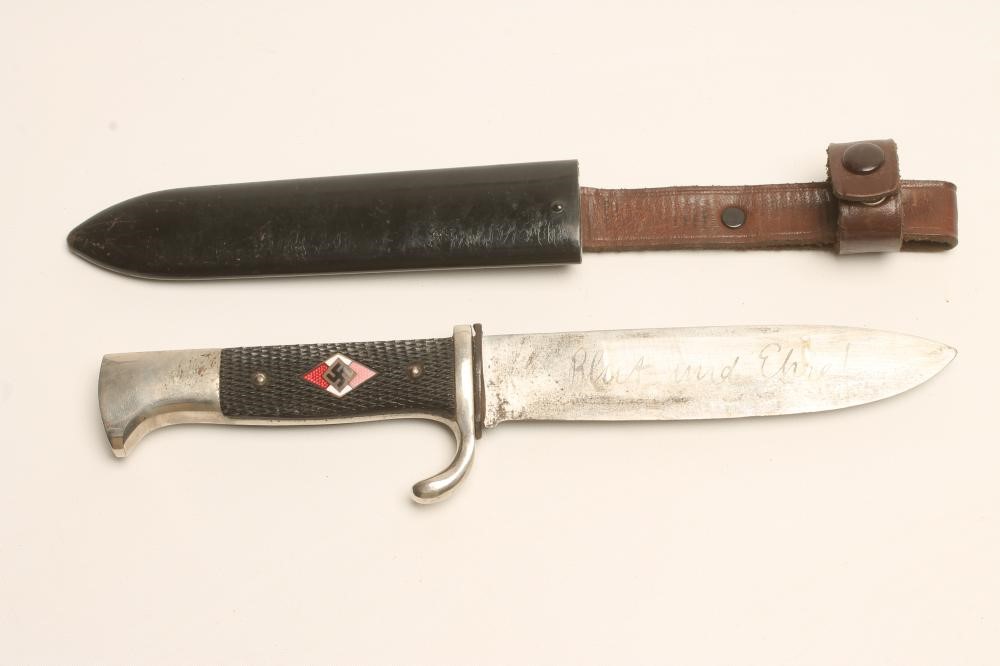 A GERMAN HITLER YOUTH DAGGER Image