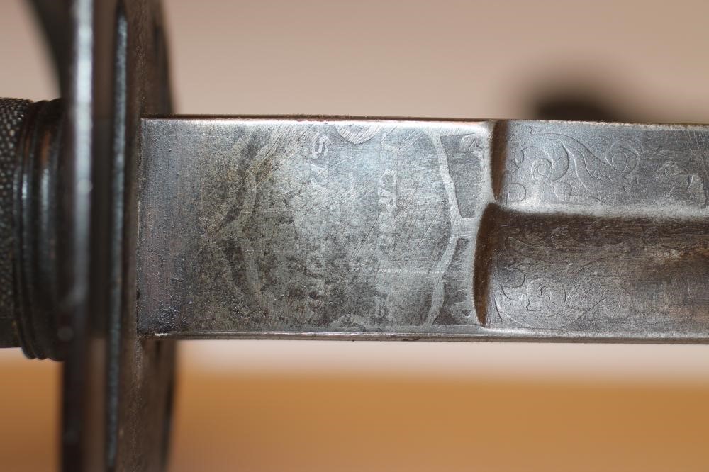 AN 1827 PATTERN RIFLE OFFICER'S SWORD BY J. CROSBIE Image