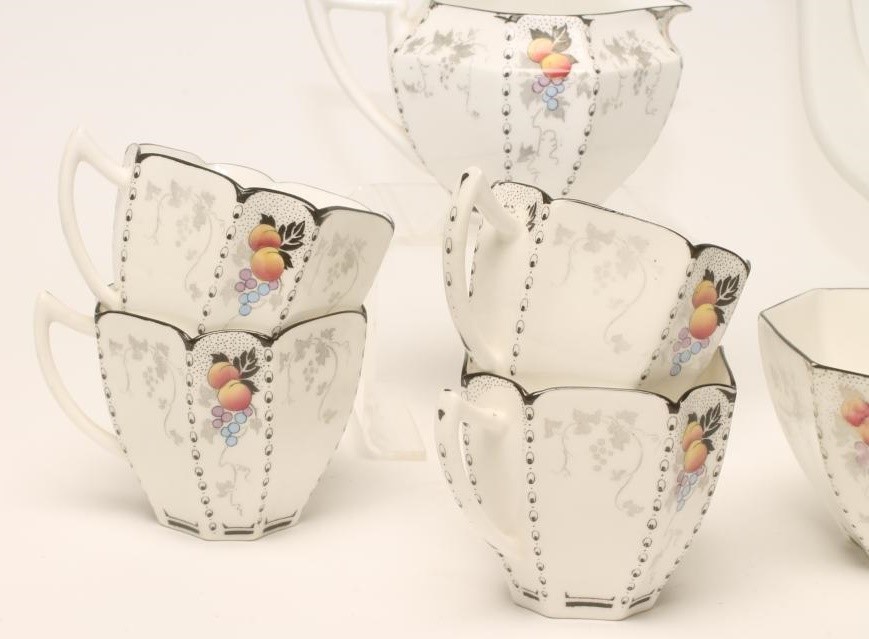 A SHELLEY CHINA QUEEN ANN COFFEE SERVICE Image